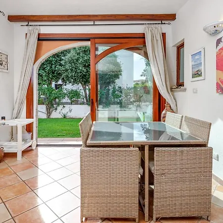 בית נופש Cedrino סאן תאודורו